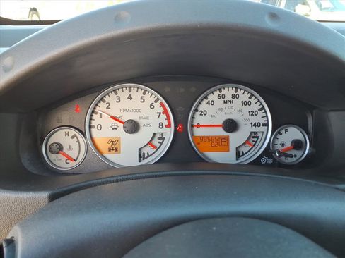 Used 2018 Nissan Frontier PRO-4X image 9