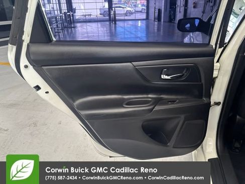 Used 2017 Nissan Altima 2.5 S w/ Power Driver Seat Package FWD image 29