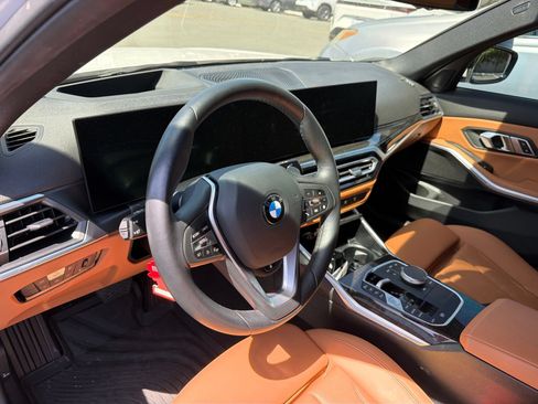 Used 2023 BMW 330i Sedan w/ Premium Package RWD image 9