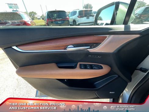 Used 2024 Cadillac XT5 Premium Luxury w/ Technology Package image 23