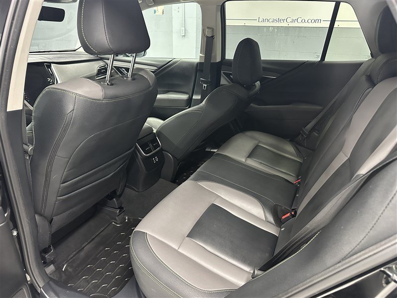 Used 2023 Subaru Outback Onyx Edition AWD/4WD image 3