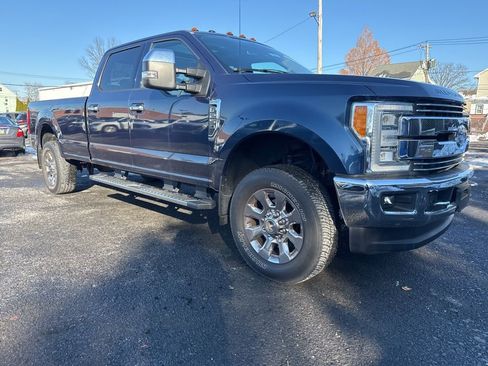 Used 2017 Ford F250 Lariat w/ Lariat Ultimate Package image 3
