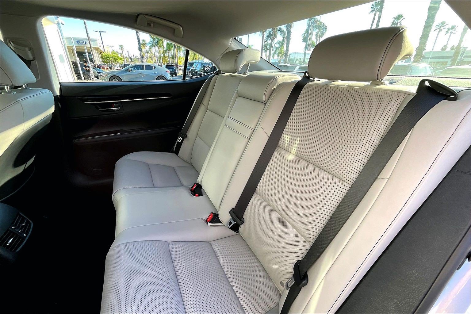 Used 2017 Lexus ES 350 w/ Premium Package FWD image 26