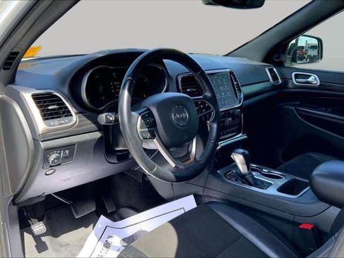 Certified 2022 Jeep Grand Cherokee Laredo X RWD image 16