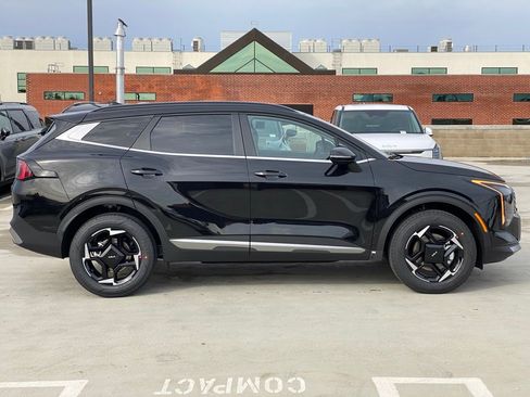 New 2026 Kia Sportage EX image 2