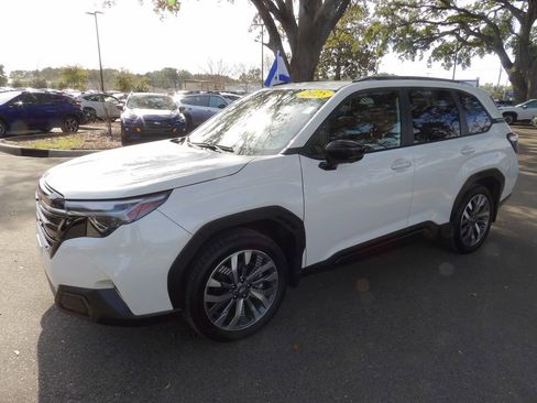 Used 2025 Subaru Forester Touring w/ Popular Package - Touring image 6