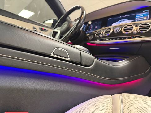 Used 2018 Mercedes-Benz S 560 4MATIC Sedan image 33