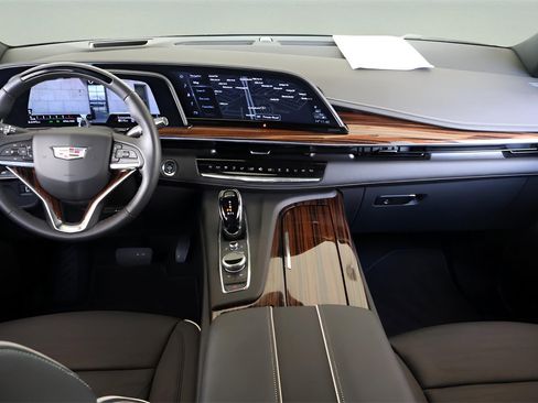 Certified 2024 Cadillac Escalade ESV Premium Luxury image 13