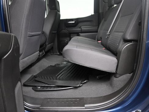 Used 2021 Chevrolet Silverado 1500 LT AWD/4WD image 19