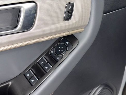 New 2026 Ford Explorer Active AWD/4WD image 11