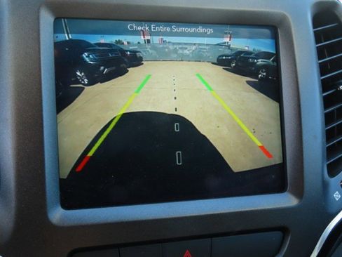 Used 2019 Jeep Cherokee Trailhawk image 29