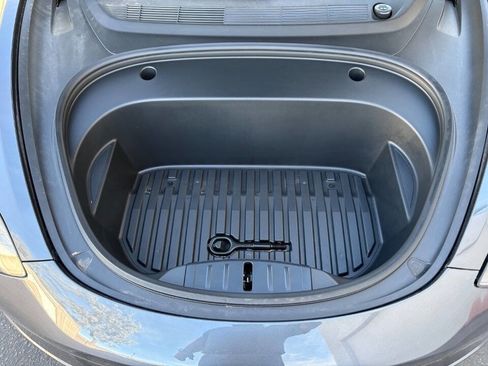 Used 2021 Tesla Model 3 Performance image 32