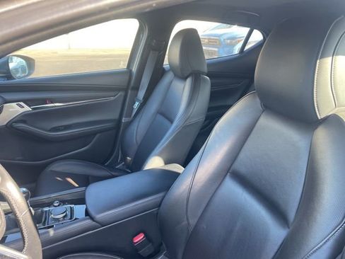 Used 2022 MAZDA MAZDA3 s image 5