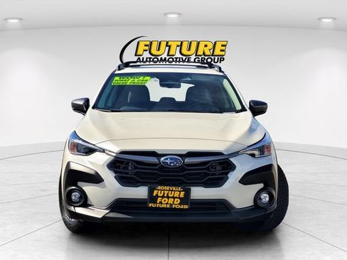 Used 2024 Subaru Crosstrek 2.0i Premium AWD/4WD image 2