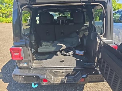 Used 2024 Jeep Wrangler High Altitude AWD/4WD image 11