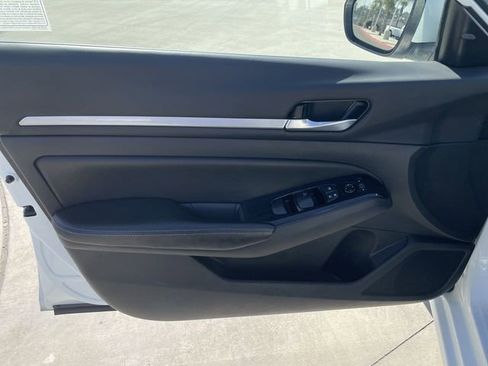 Used 2023 Nissan Altima 2.5 SV image 20