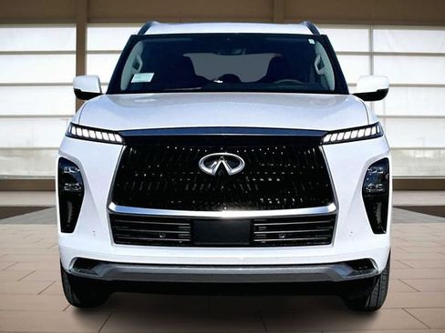 New 2026 INFINITI QX80 Pure image 3