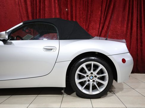 Used 2007 BMW Z4 3.0i image 7