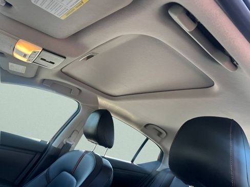 Used 2020 Nissan Sentra SR w/ Premium Package FWD image 18