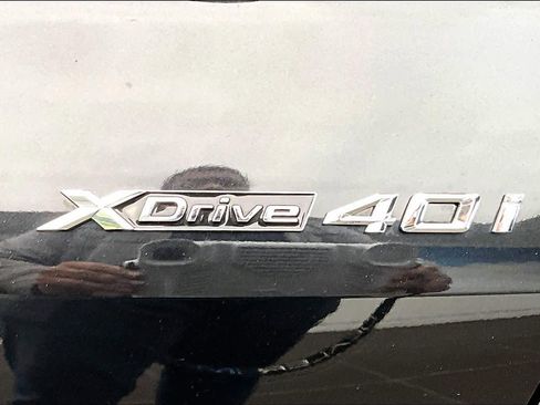 Used 2025 BMW X6 xDrive40i image 9