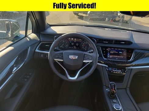 Used 2025 Cadillac XT6 Premium Luxury w/ Technology Package AWD/4WD image 9