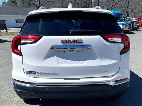 Used 2022 GMC Terrain SLT w/ Infotainment Package II image 5