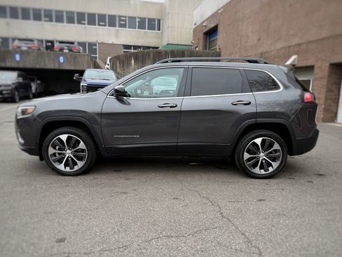 Used 2022 Jeep Cherokee Limited w/ Elite Package AWD/4WD image 14