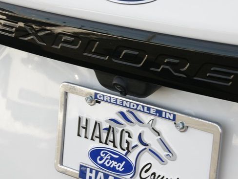 Used 2023 Ford Explorer ST-Line image 13