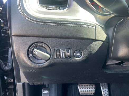 Used 2021 Dodge Charger Scat Pack RWD image 12