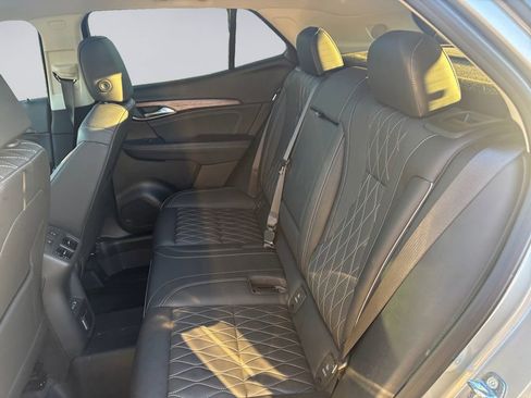 Used 2023 Buick Envision Avenir image 17