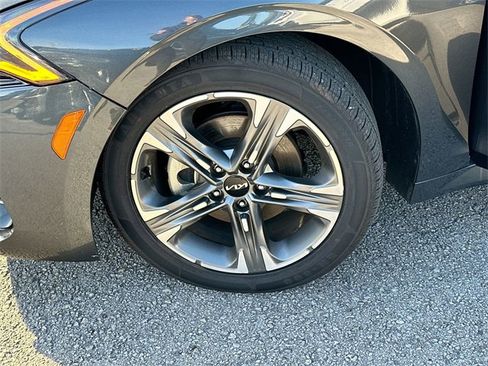 Used 2023 Kia K5 EX image 30