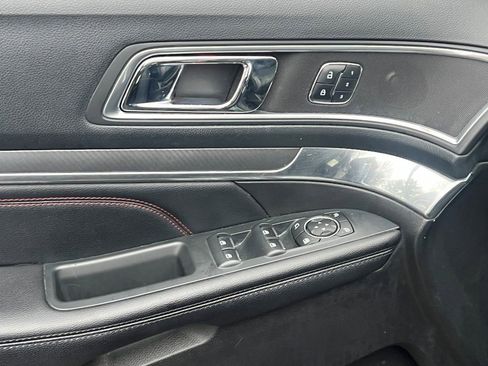 Used 2016 Ford Explorer Sport w/ Equipment Group 401A image 17