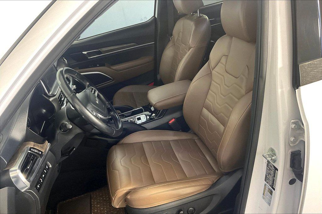 Used 2022 Kia Telluride SX w/ SX Prestige Package AWD/4WD image 34