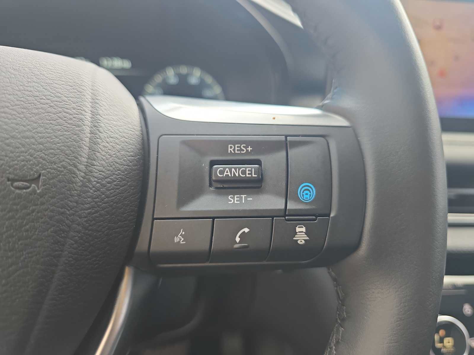 Used 2025 INFINITI QX60 Luxe FWD image 22