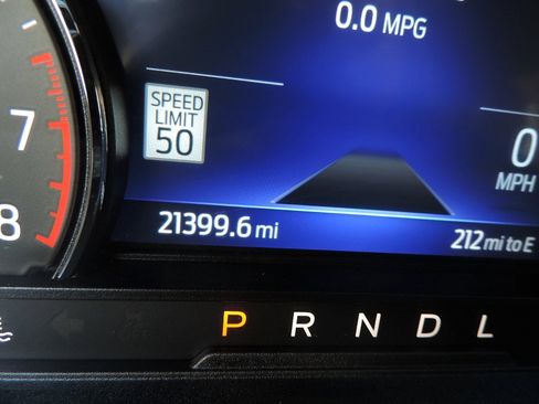 Used 2023 Ford Explorer Limited w/ Limited Technology Package image 26