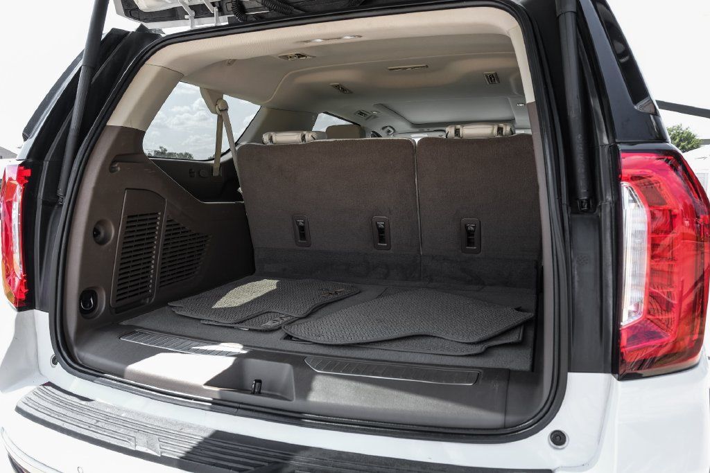 Used 2021 GMC Yukon XL Denali w/ Denali Premium Package RWD image 60