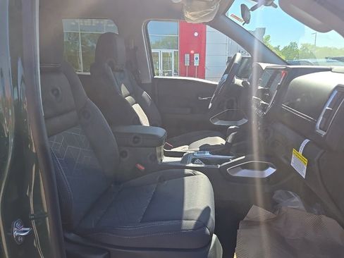 New 2026 Nissan Frontier SV w/ All-Weather Content Package AWD/4WD image 25