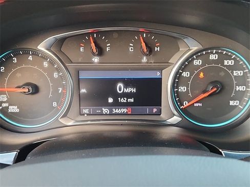 Used 2023 Chevrolet Traverse LT image 12