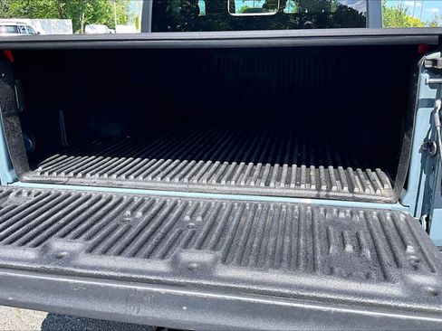 Used 2024 Jeep Gladiator Sport AWD/4WD image 32