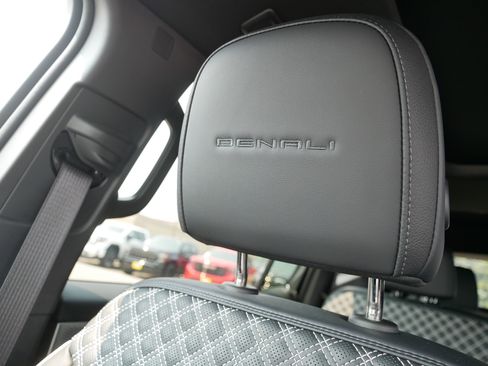 Used 2024 GMC Acadia Denali w/ Super Cruise Package AWD/4WD image 37
