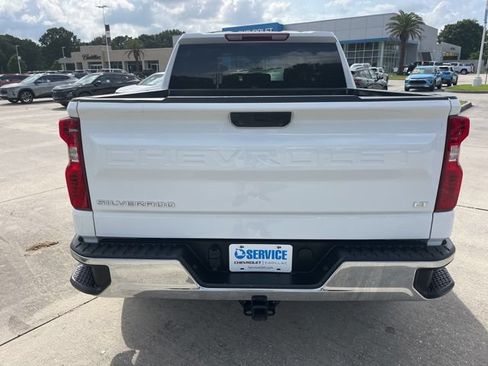 Used 2025 Chevrolet Silverado 1500 LT RWD image 5