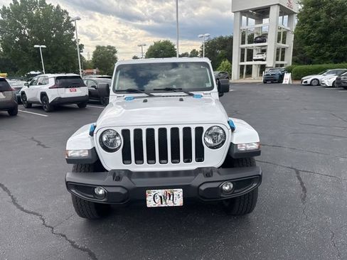 Used 2021 Jeep Wrangler Unlimited Sahara AWD/4WD image 10