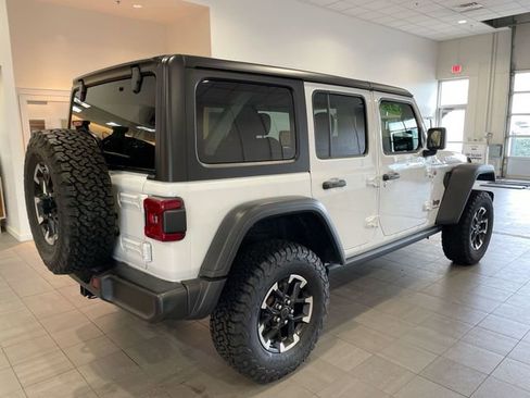 Used 2025 Jeep Wrangler Unlimited Rubicon image 5