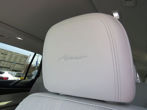 New 2026 Buick Enclave Avenir w/ Super Cruise Package image 18