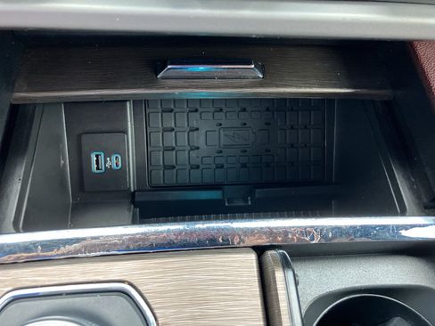 Used 2022 Ford Expedition Limited RWD image 20
