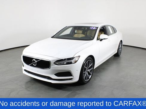Used 2018 Volvo S90 T5 Momentum w/ Convenience Package image 2