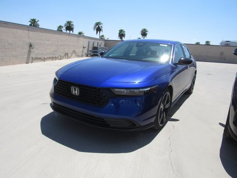 Used 2024 Honda Accord Sport image 1