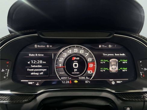 Used 2017 Audi R8 V10 w/ Carbon Exterior Package AWD/4WD image 43