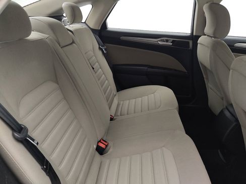 Used 2018 Ford Fusion S image 19