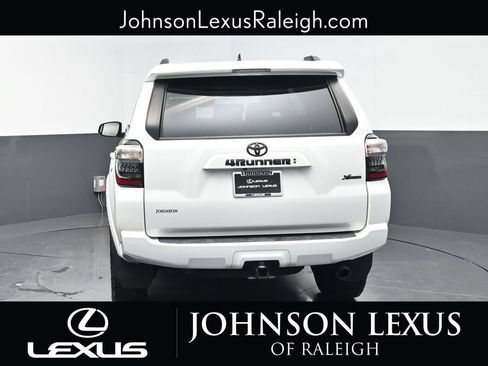Used 2024 Toyota 4Runner SR5 Premium w/ Moonroof Package AWD/4WD image 8